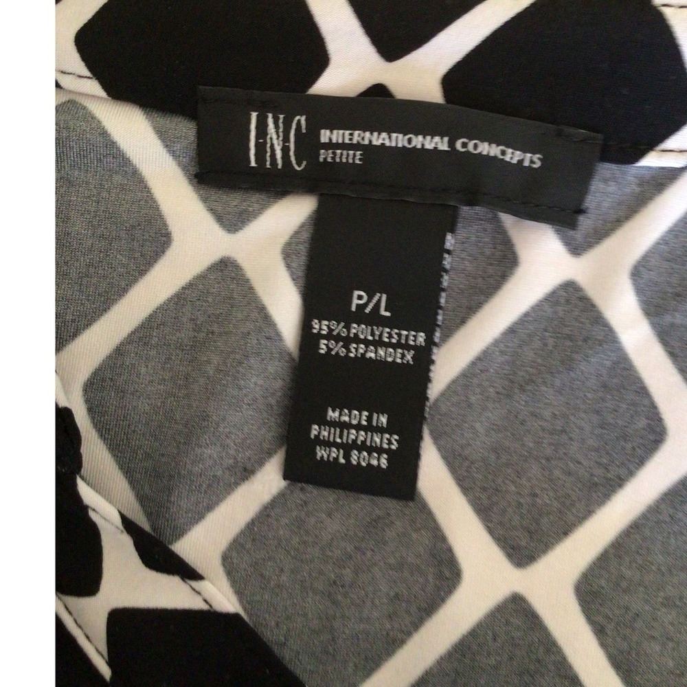 INC International Concepts Black White Geometric Diamond Blouse Petite Large - Picture 5 of 5